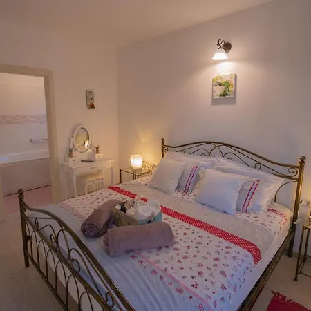 别墅 Oasis 科斯特雷纳